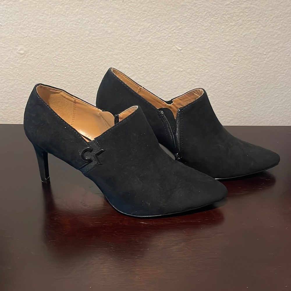 Calvin Klein Ankle boots size 9
